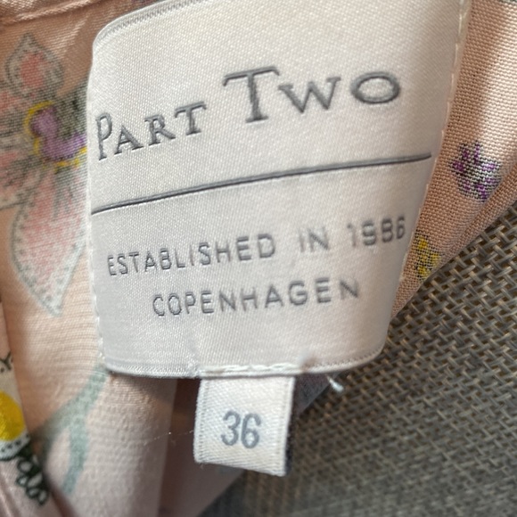 Garden Party, Wedding.  This little number has you covered - Picture 6 of 8